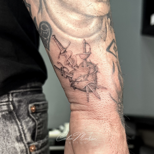 tattoo-sagrado-corazon-microrealismo-mascotatattoo-lineafina-madrid-tattoomadrid-lineafin