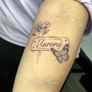 tattoo-mariposa-sketch-fine-line-color-tatuajes-delicados-aurora