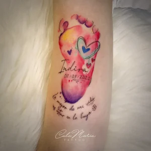 tattoo-watercolor-tatuaje-acuarela-huella-hijo-tattoocolor-lineafina-madrid