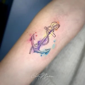 tatuaje-ancla-acuarela-sketch-fineline-lineafina-color