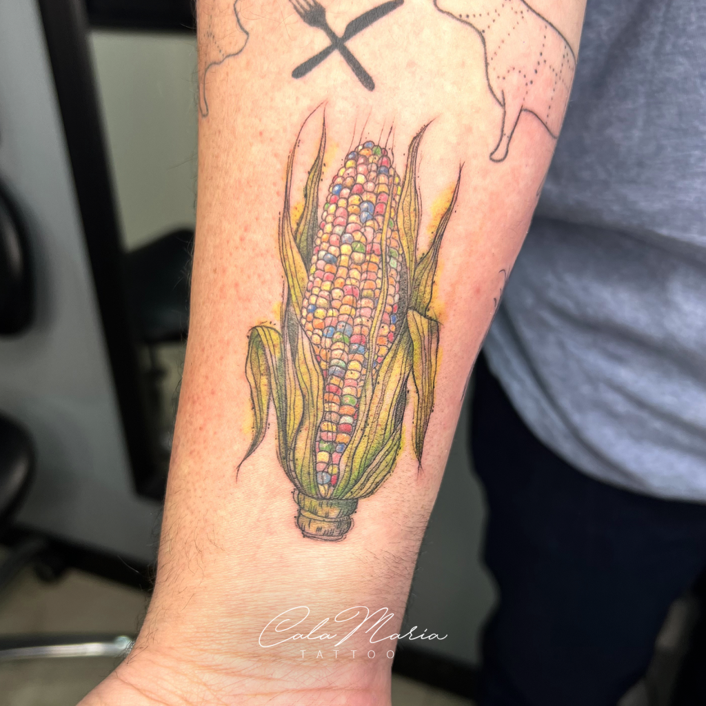 tatuaje-mazorca-maiz-acuarela-sketch-fineline-lineafina-color-tattoocolor-madrid-madridtattoo