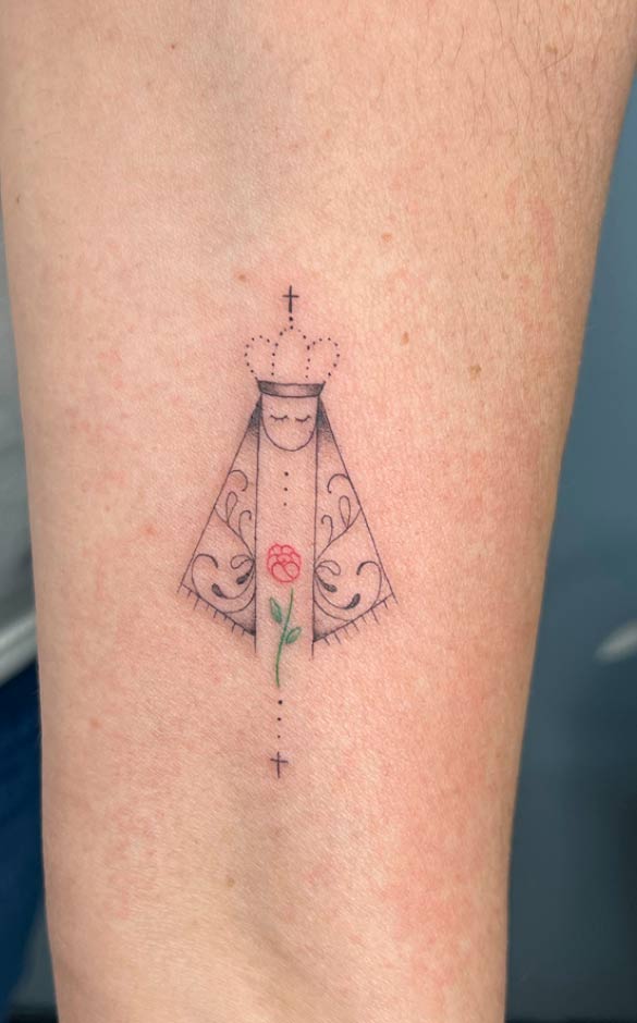 tattoo-virgen-fineline